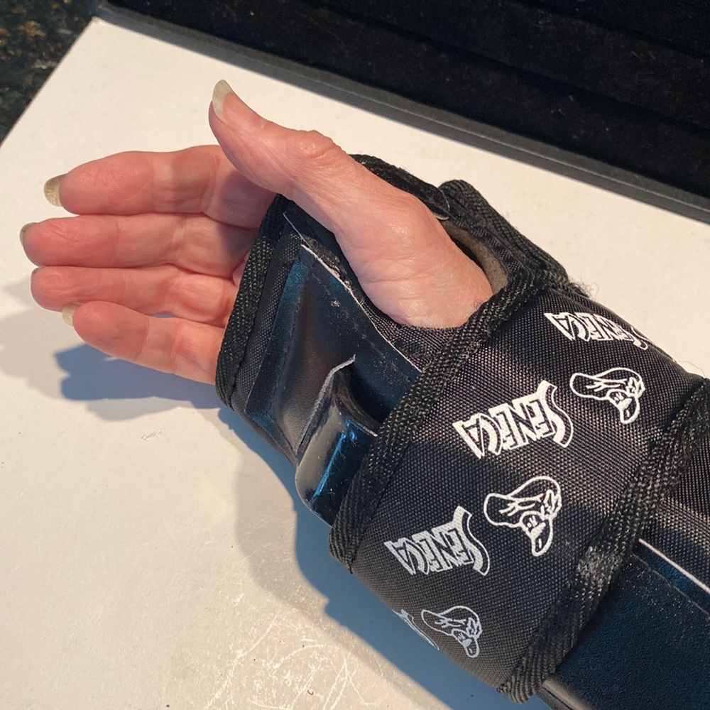NWOT Wrist Support/ Protection